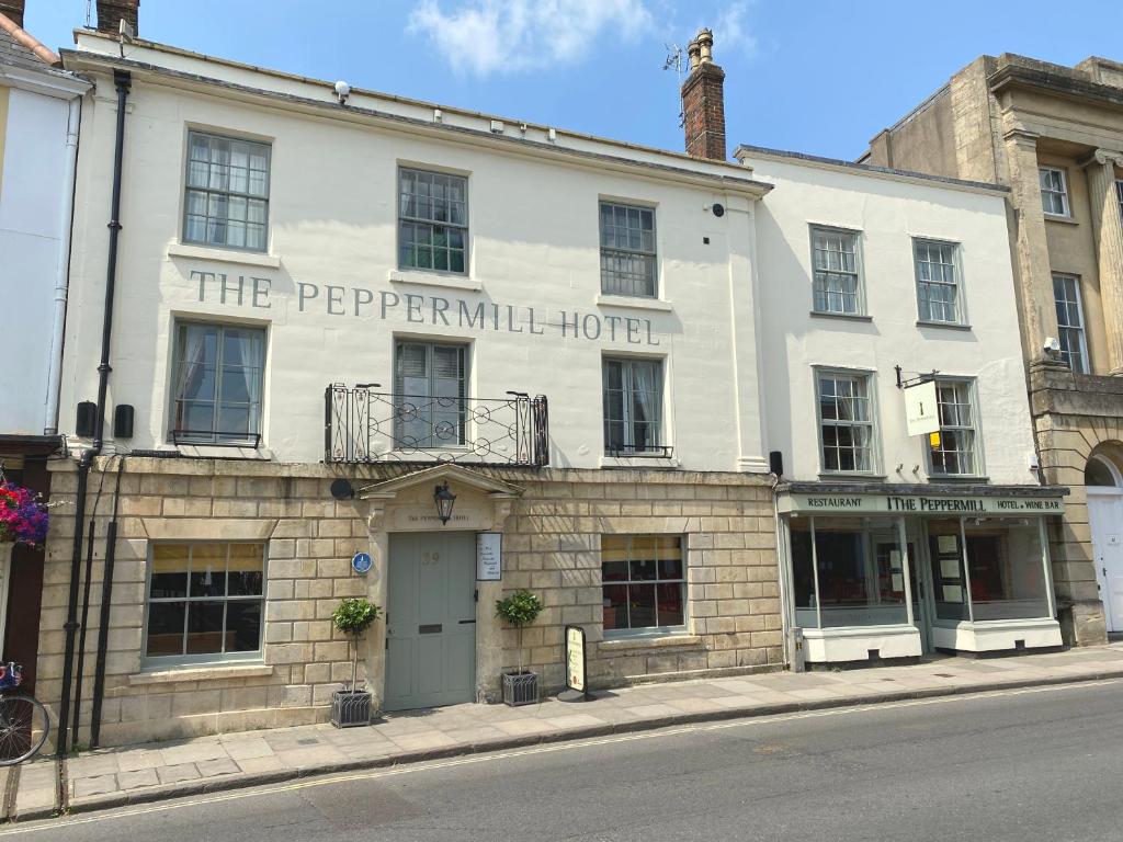 The Peppermill Town house Hotel & Restaurant (Devizes) 