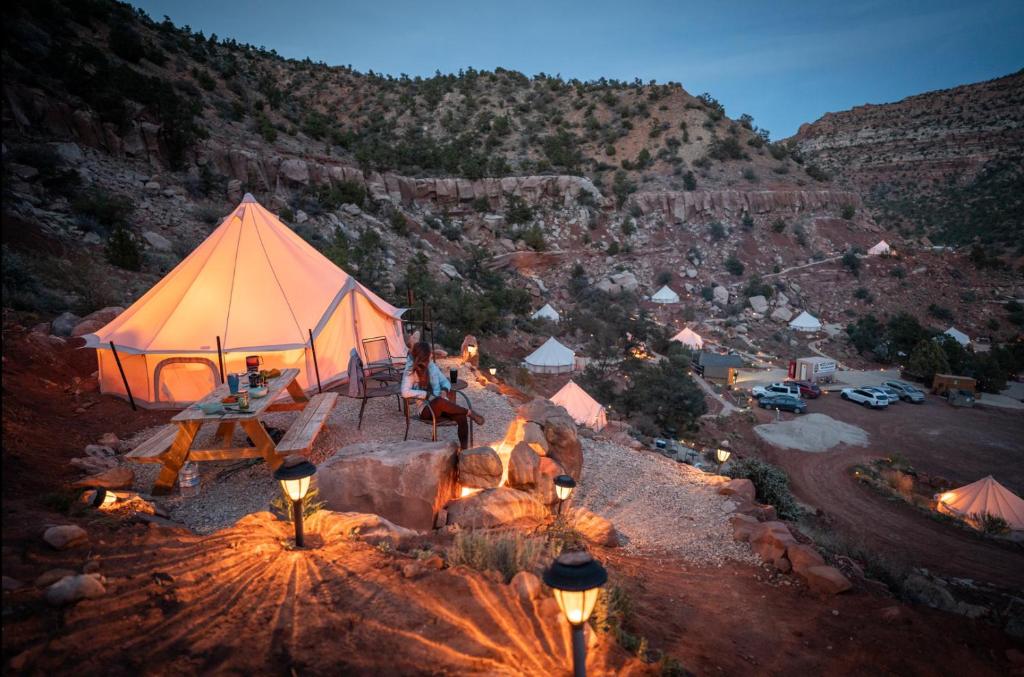 Zion Glamping Adventures (Hildale) 